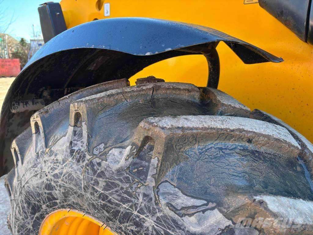 JCB 540-140 Hi Vis Ładowarki teleskopowe
