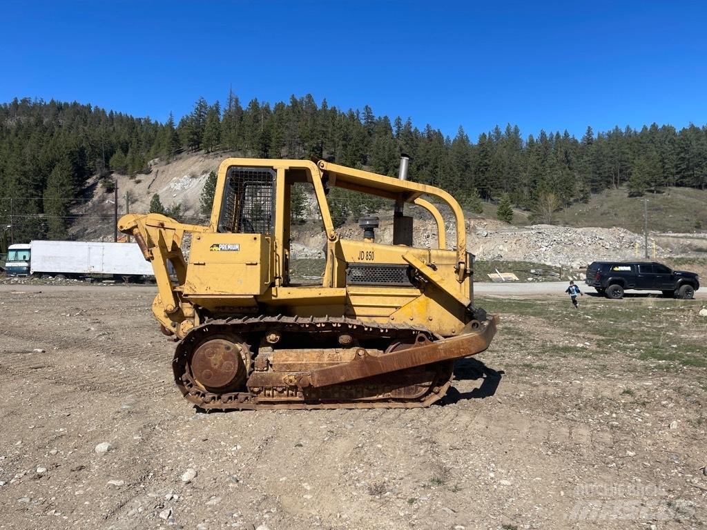 DEERE 850 Spycharki gąsienicowe