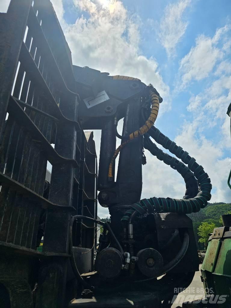 John Deere 1510G Forwardery