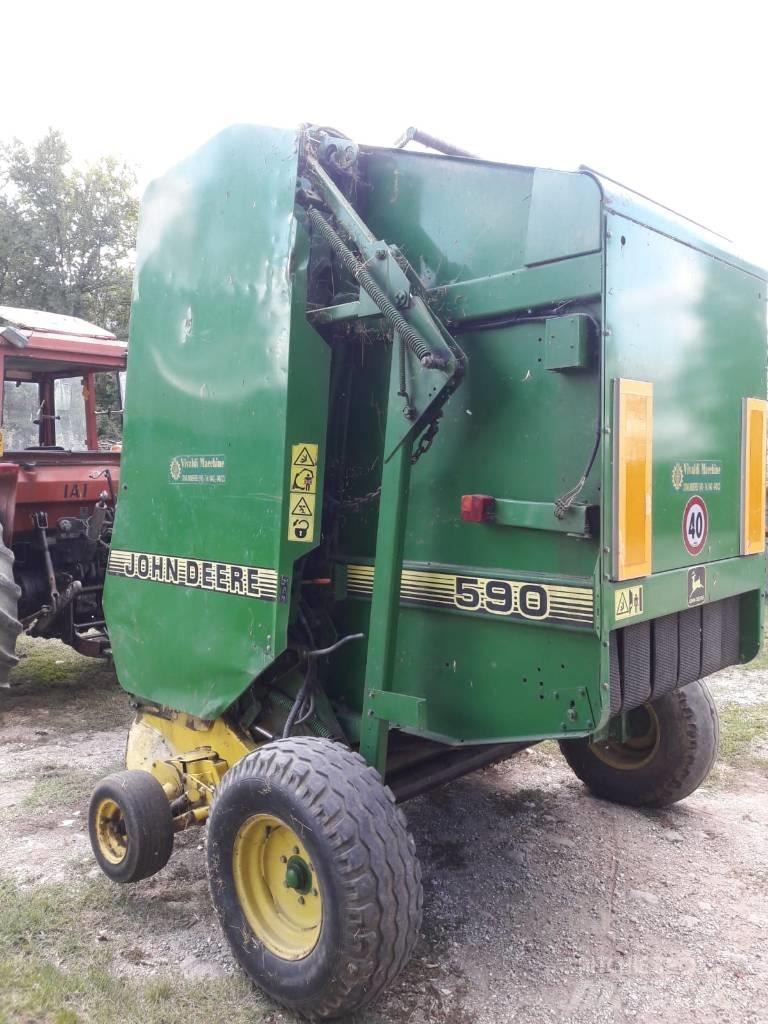 John Deere 590 Prasy zwijające
