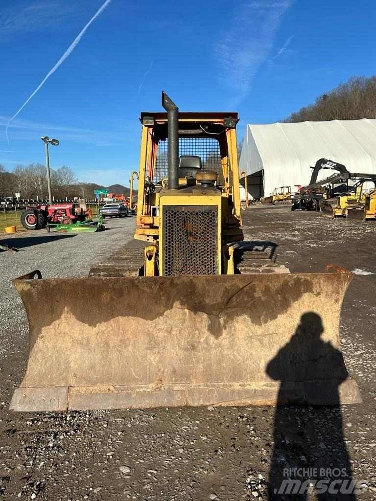 CAT D5C Spycharki gąsienicowe