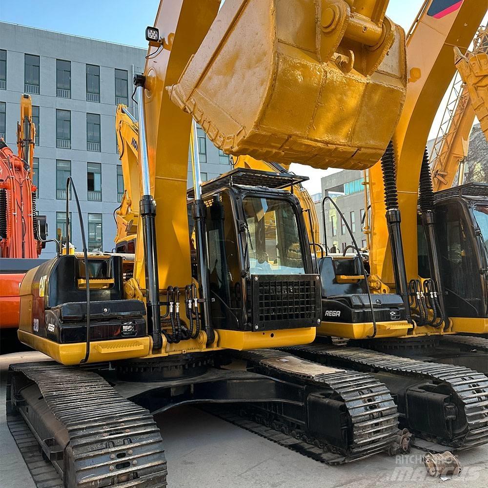 CAT 323 D Koparki gąsienicowe
