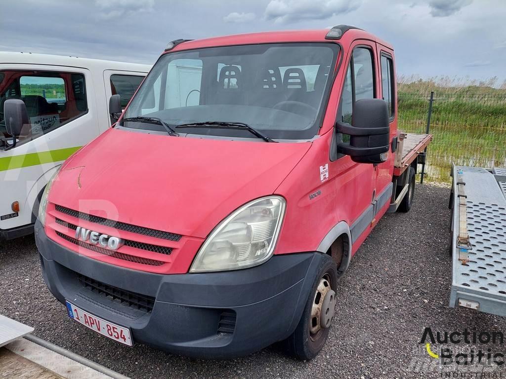 Iveco 50C18 Ciężarówki typu Platforma / Skrzynia