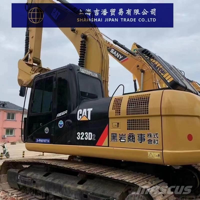 CAT 323 D Koparki gąsienicowe