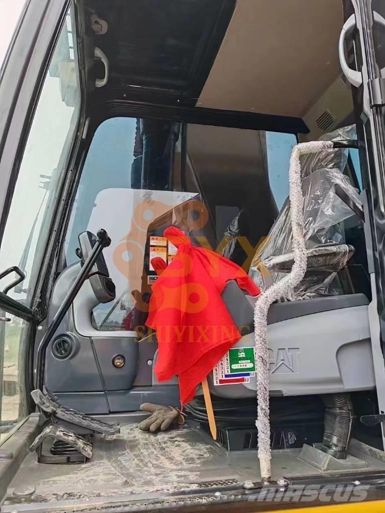CAT 330D Koparki gąsienicowe