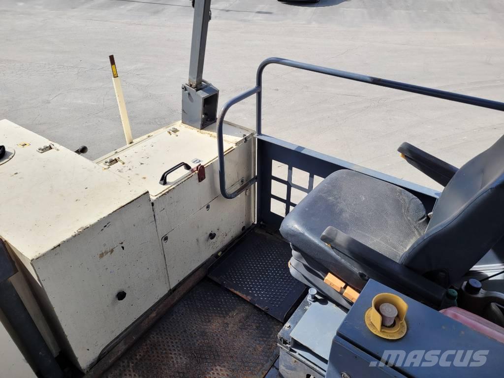 ABG Titan 326 Rozściełacze do asfaltu