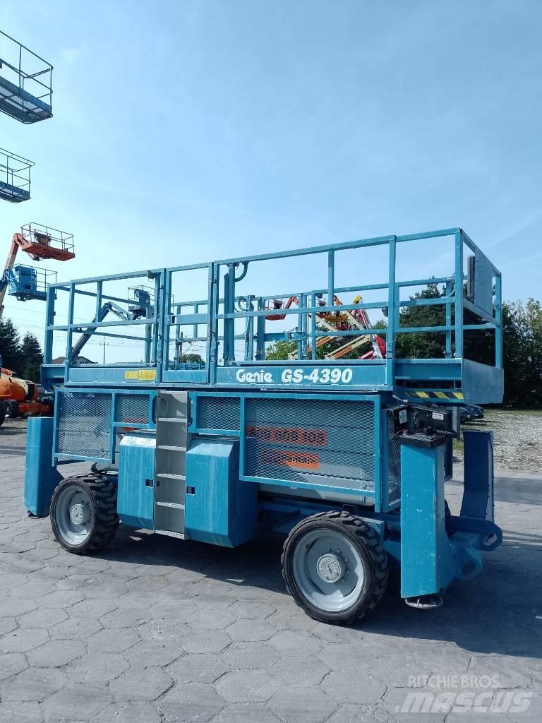 Genie 4390 Podnośniki nożycowe