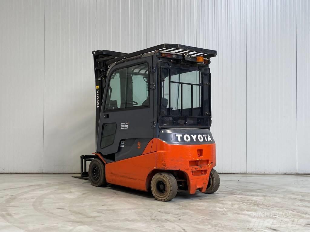 Toyota 8FBMT25 Wózki elektryczne