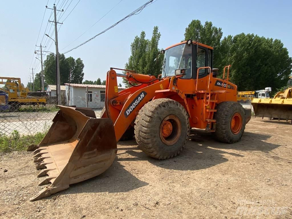 Doosan DL503 Koparko-ładowarki