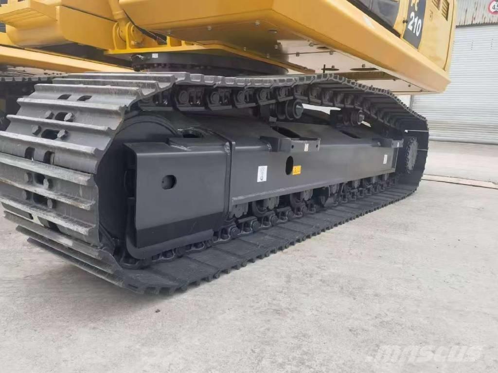 Komatsu PC 210 Koparki gąsienicowe