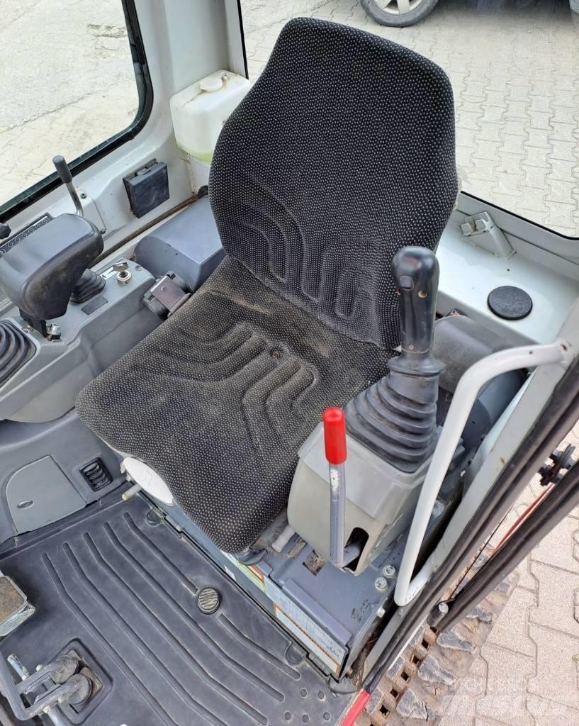 Takeuchi TB 216 Minikoparki