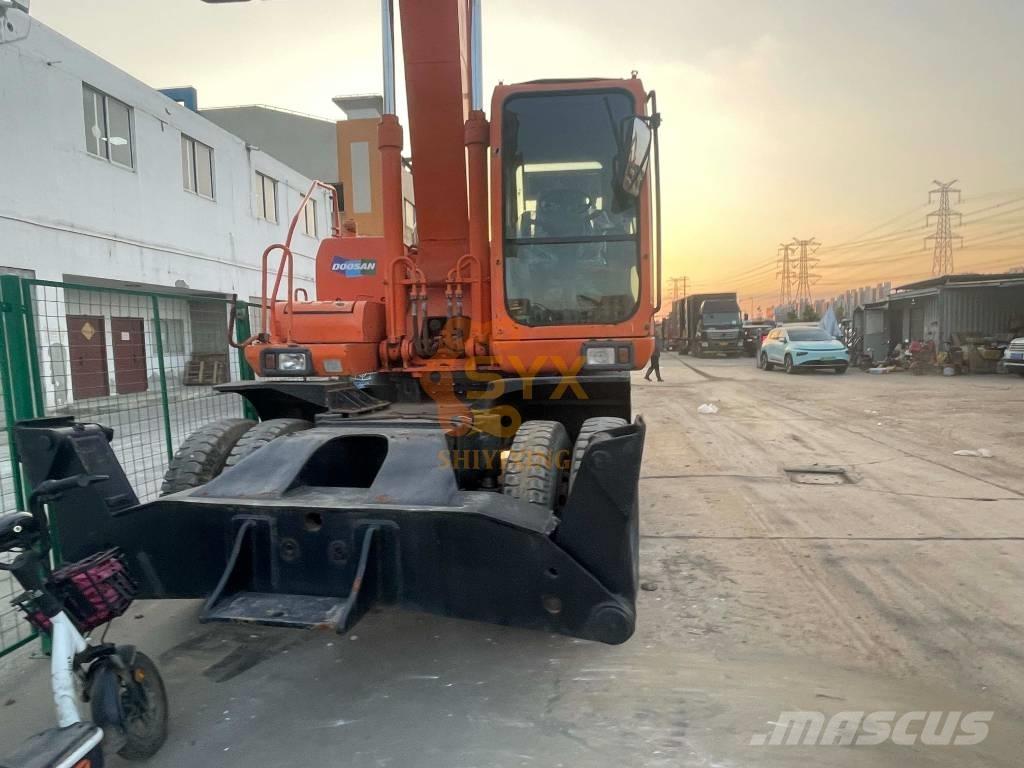 Doosan DH210W-7 Koparki kołowe