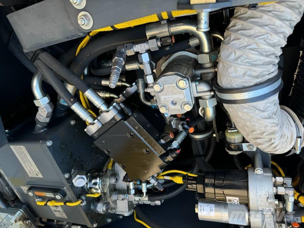 Bomag BF 300 C-2 Rozściełacze do asfaltu