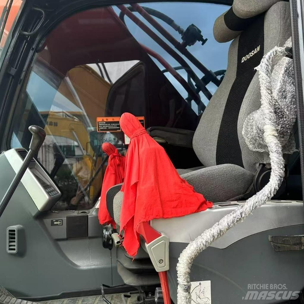 Doosan 225LC-9 Koparki gąsienicowe