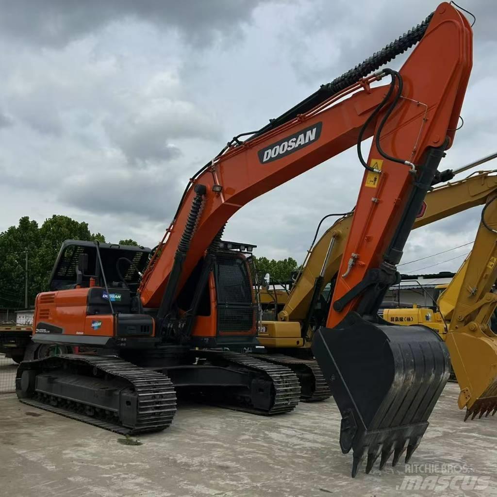 Doosan 225LC-9 Koparki gąsienicowe