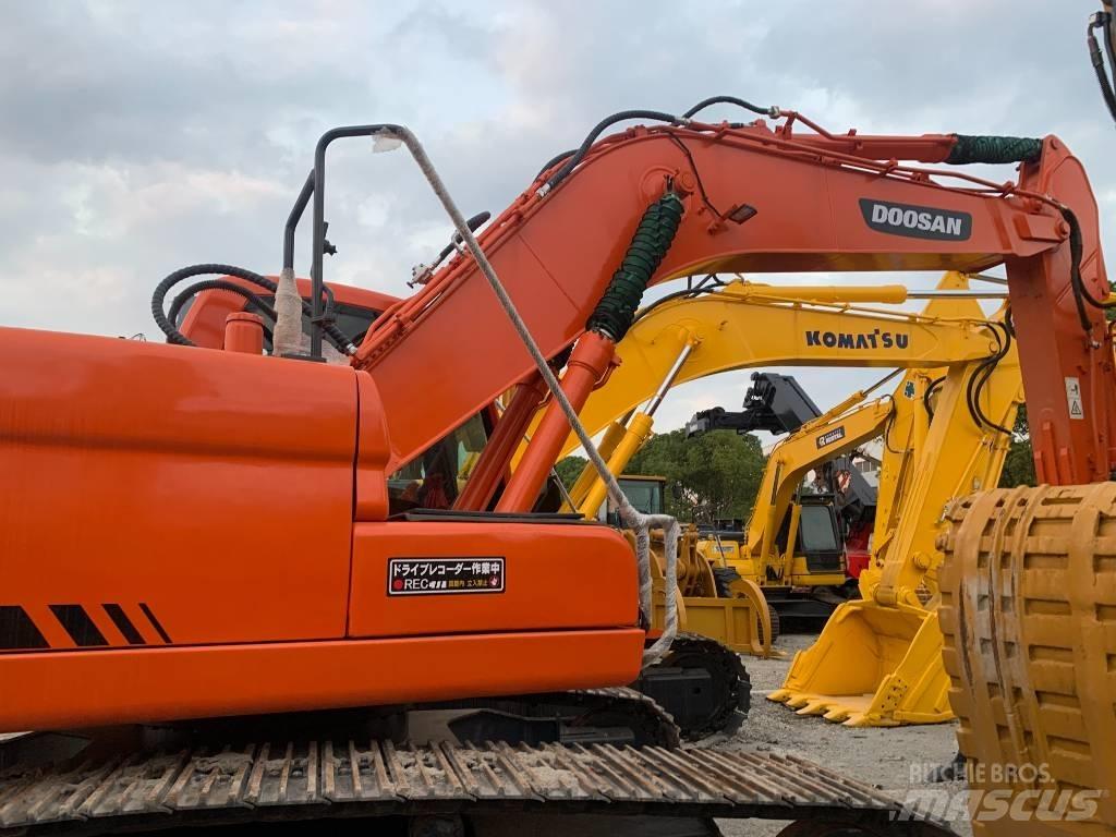 Doosan DX 225 LC Koparki gąsienicowe