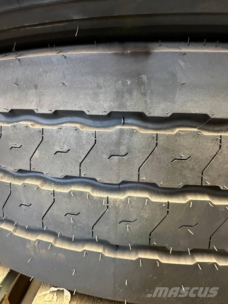 Goodyear 245/70R17 Opony, koła i felgi