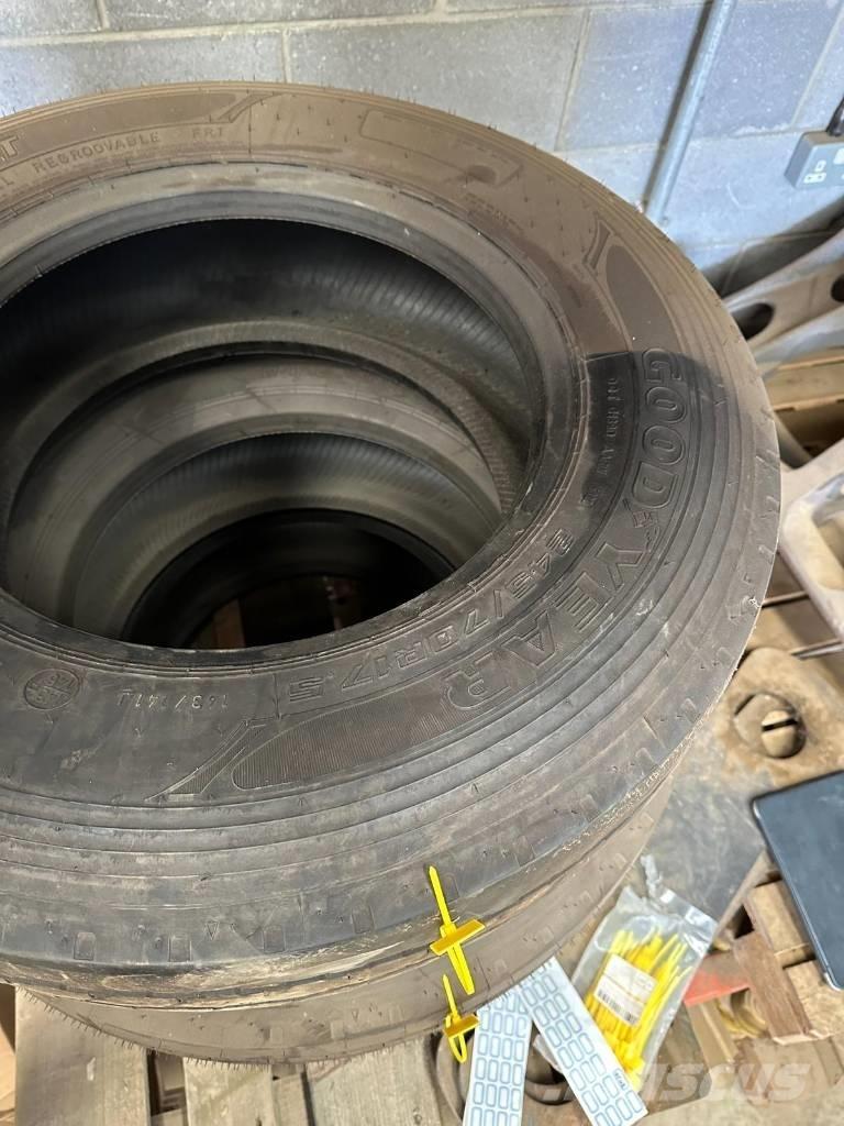 Goodyear 245/70R17 Opony, koła i felgi