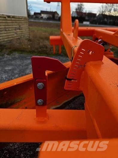 MS Grader 205 K Równiarki