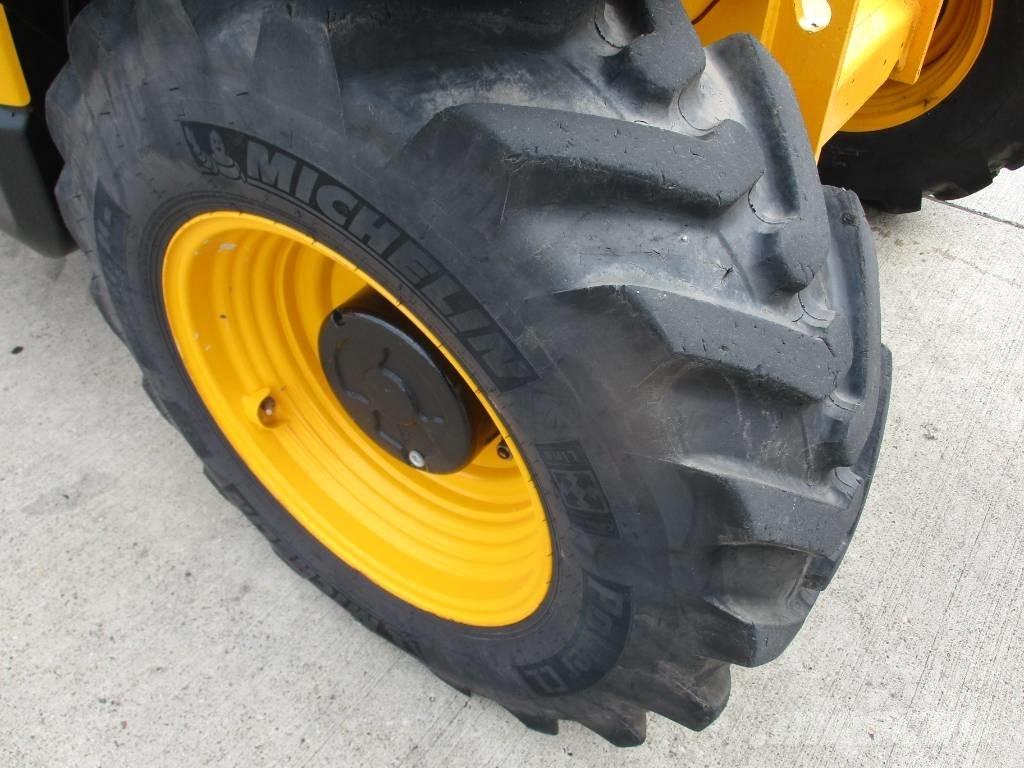 JCB 535-95 (599) Ładowarki teleskopowe