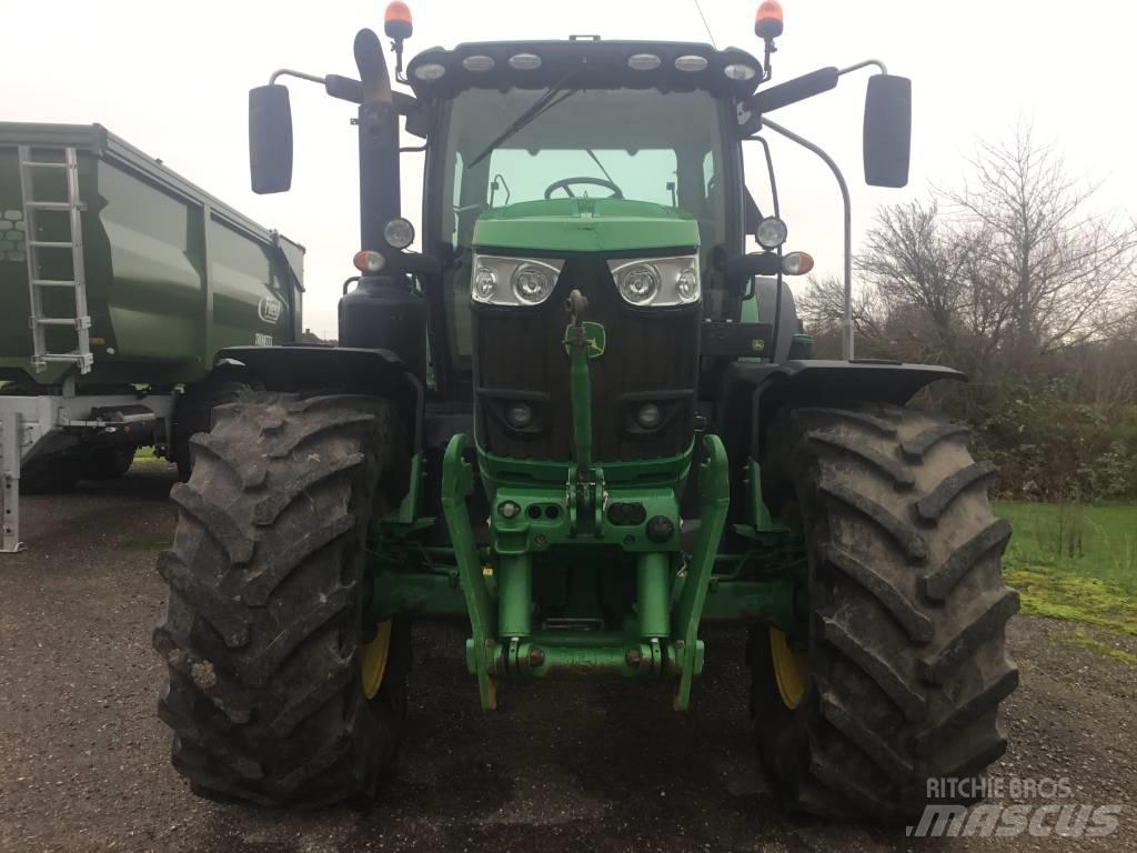 John Deere 6215 R Ciągniki rolnicze