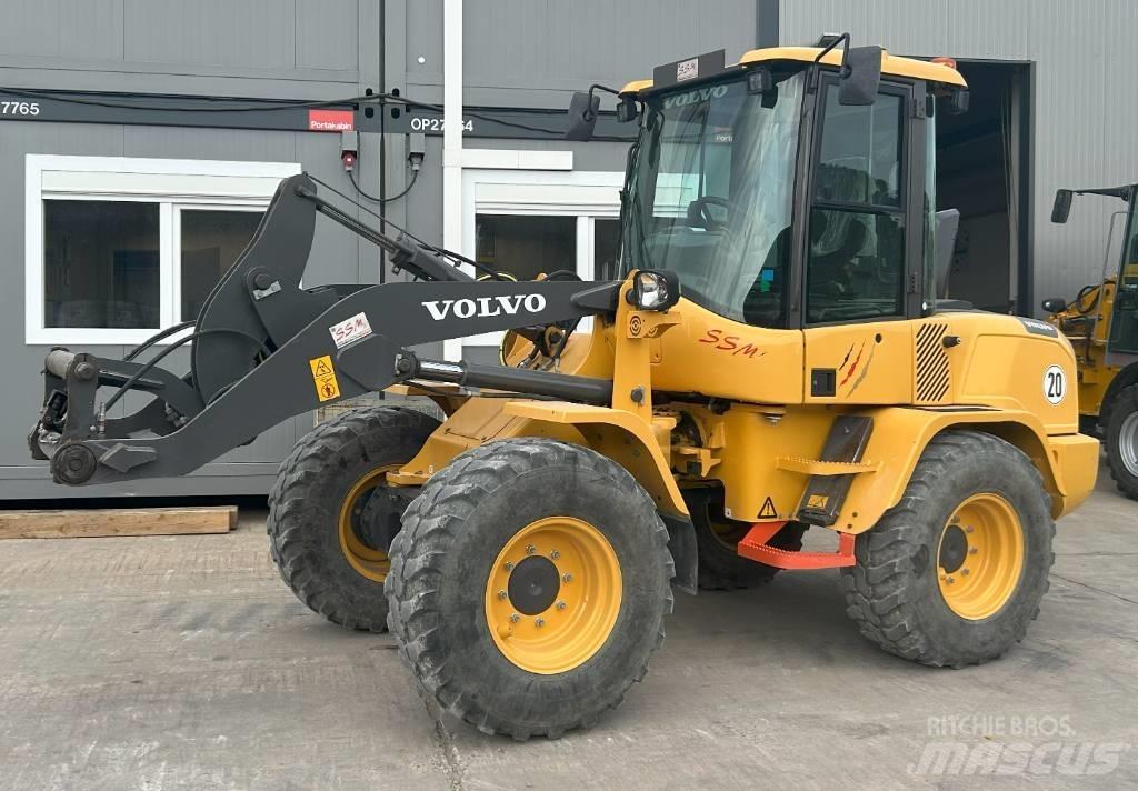Volvo L 35 G Ładowarki burtowe
