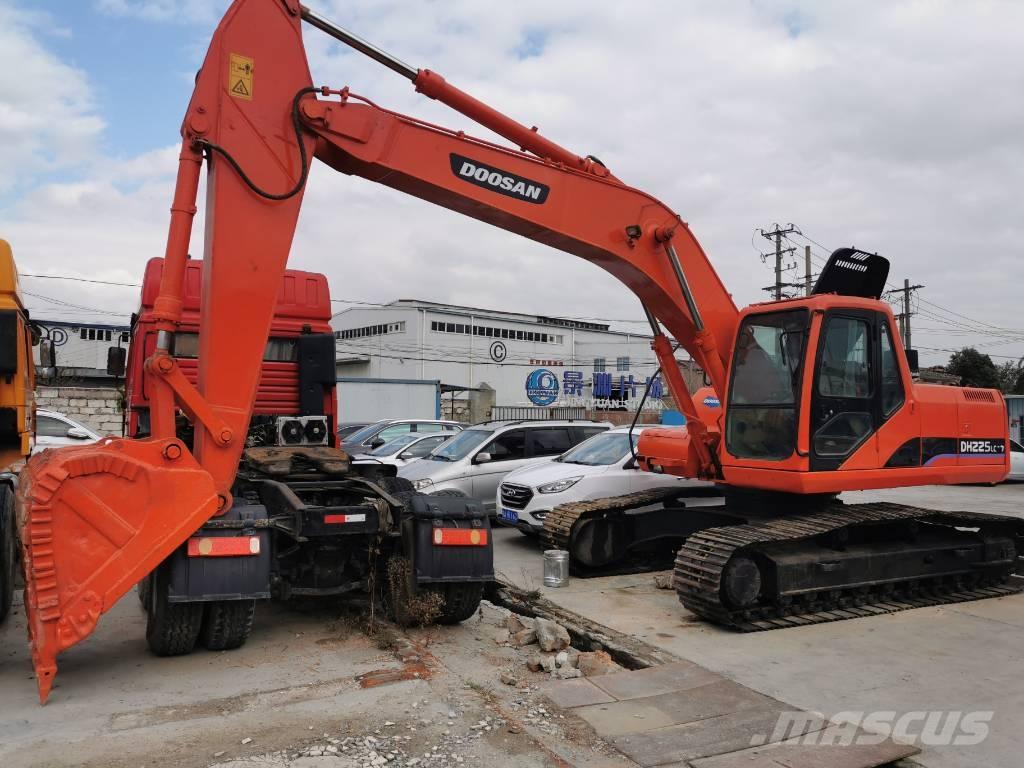 Doosan DH225LC-7 Koparki gąsienicowe