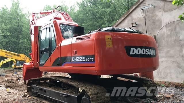 Doosan DH225LC-7 Koparki gąsienicowe