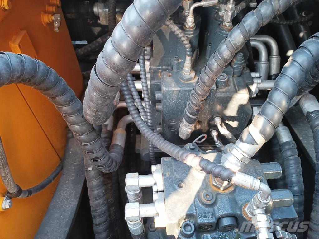 Hyundai R 220-9 S Koparki gąsienicowe