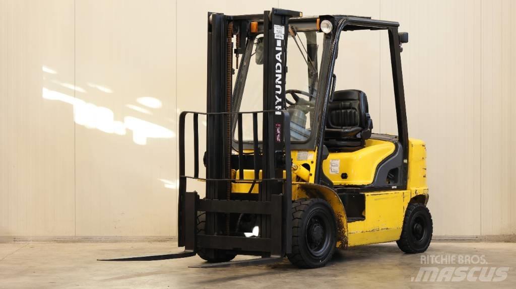 Hyundai 25 D-7 E Wózki Diesla