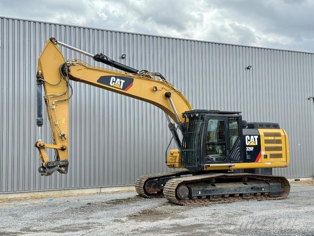 CAT 326 F L Koparki gąsienicowe