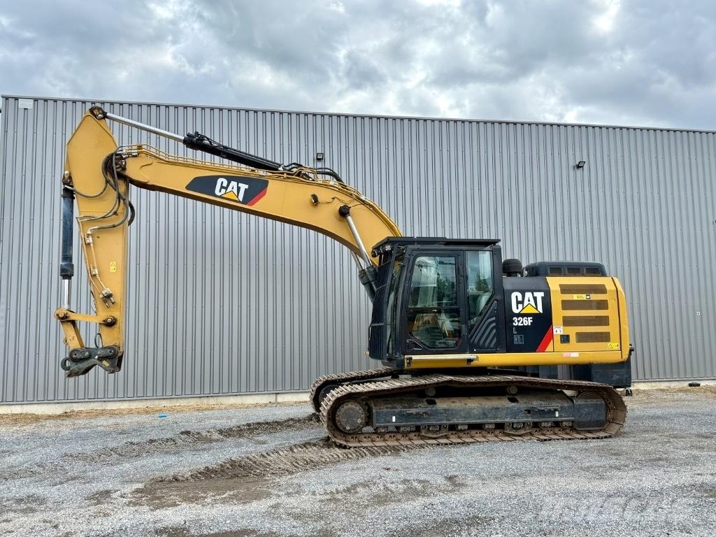 CAT 326 F L Koparki gąsienicowe