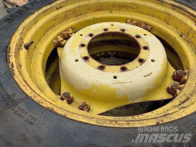  270/95R36 Opony, koła i felgi