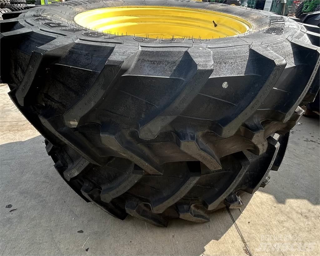  420/85R24 Opony, koła i felgi