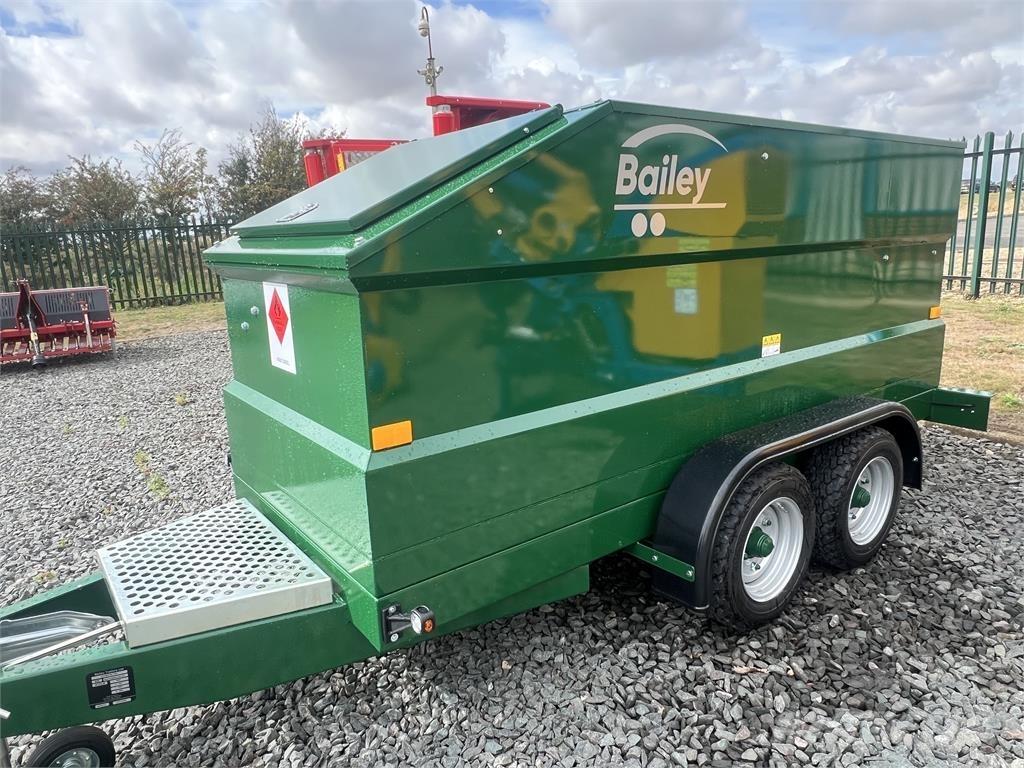 Bailey 2000L Rozrzutnik obornika