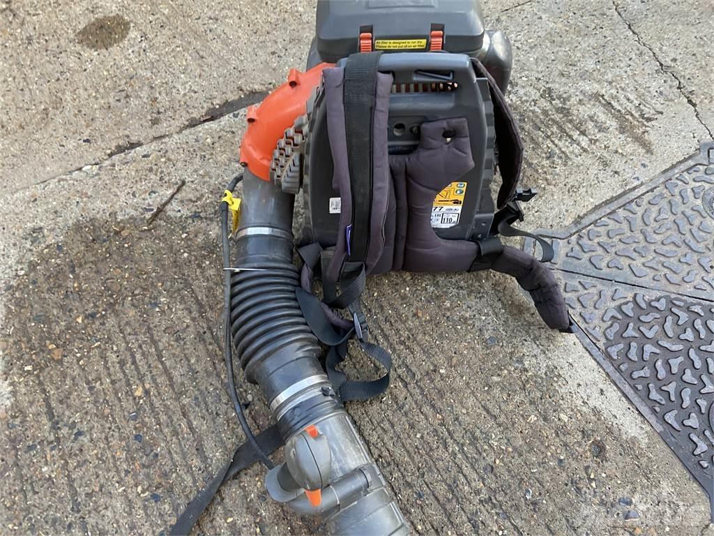 Husqvarna 570BTS Maszyny rolnicze - Inne