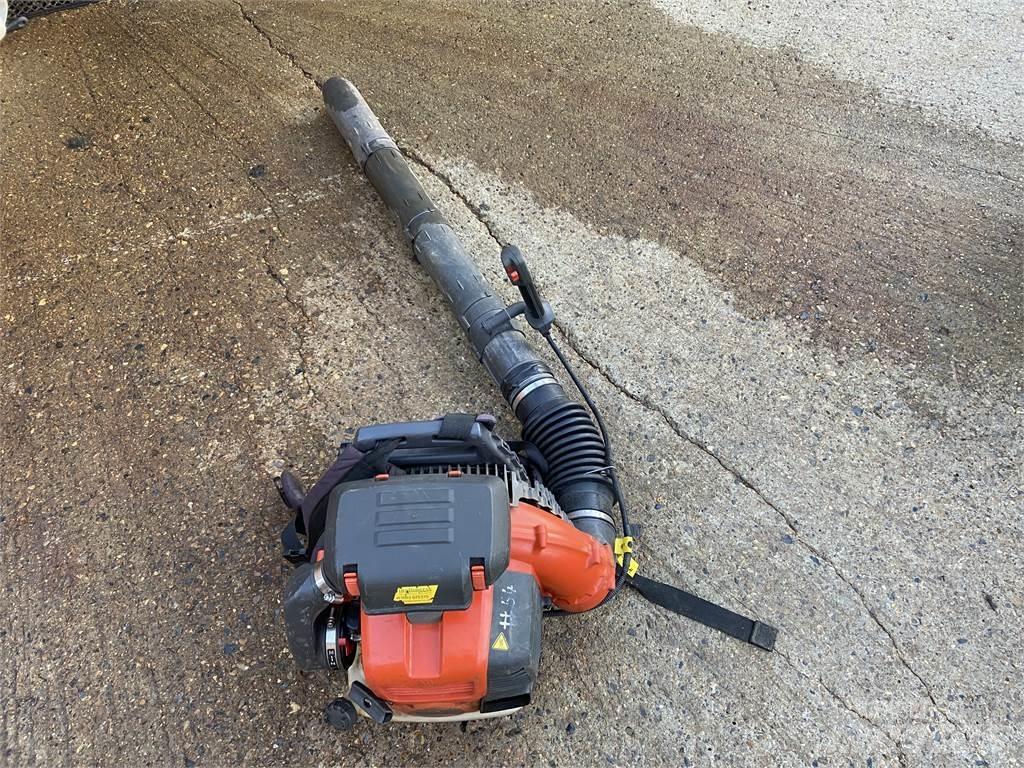 Husqvarna 570BTS Maszyny rolnicze - Inne