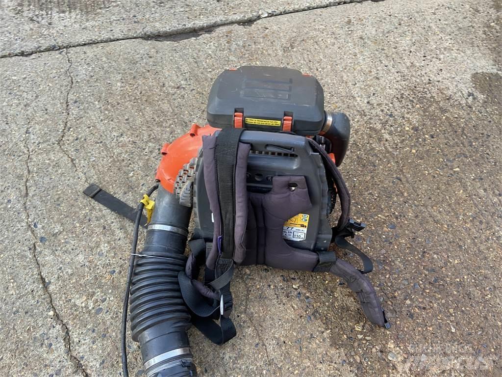 Husqvarna 570BTS Maszyny rolnicze - Inne