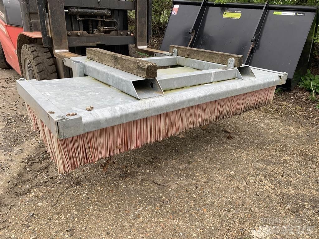 Jacobsen 6FT YARD Maszyny rolnicze - Inne
