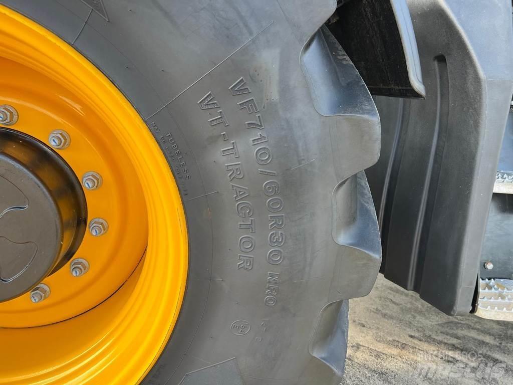 JCB 4220 ICON Ciągniki rolnicze
