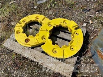 John Deere 100KG Opony, koła i felgi