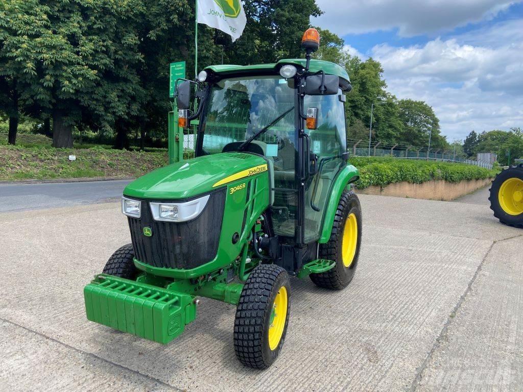 John Deere 3046R Mikrociągniki