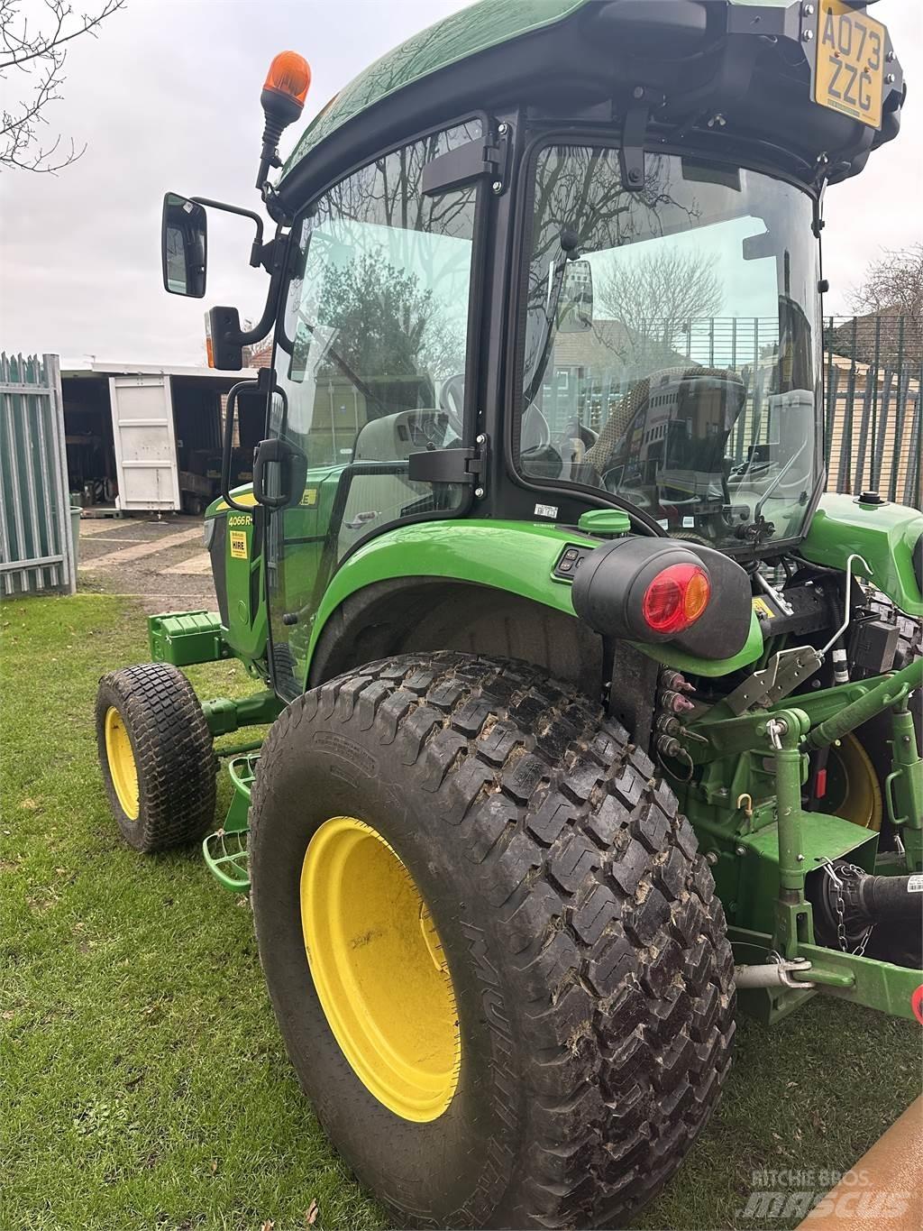 John Deere 4066R Mikrociągniki