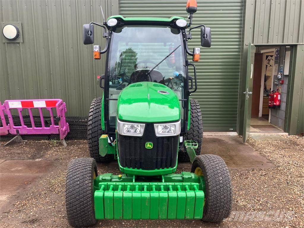 John Deere 4066R Mikrociągniki
