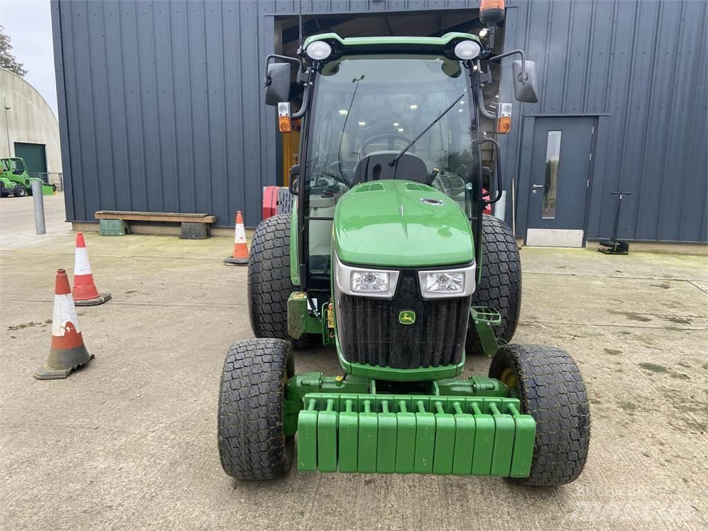 John Deere 4066R Mikrociągniki