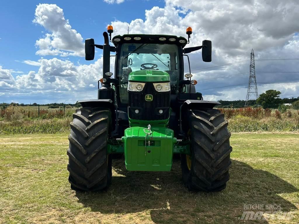 John Deere 6215R Ciągniki rolnicze