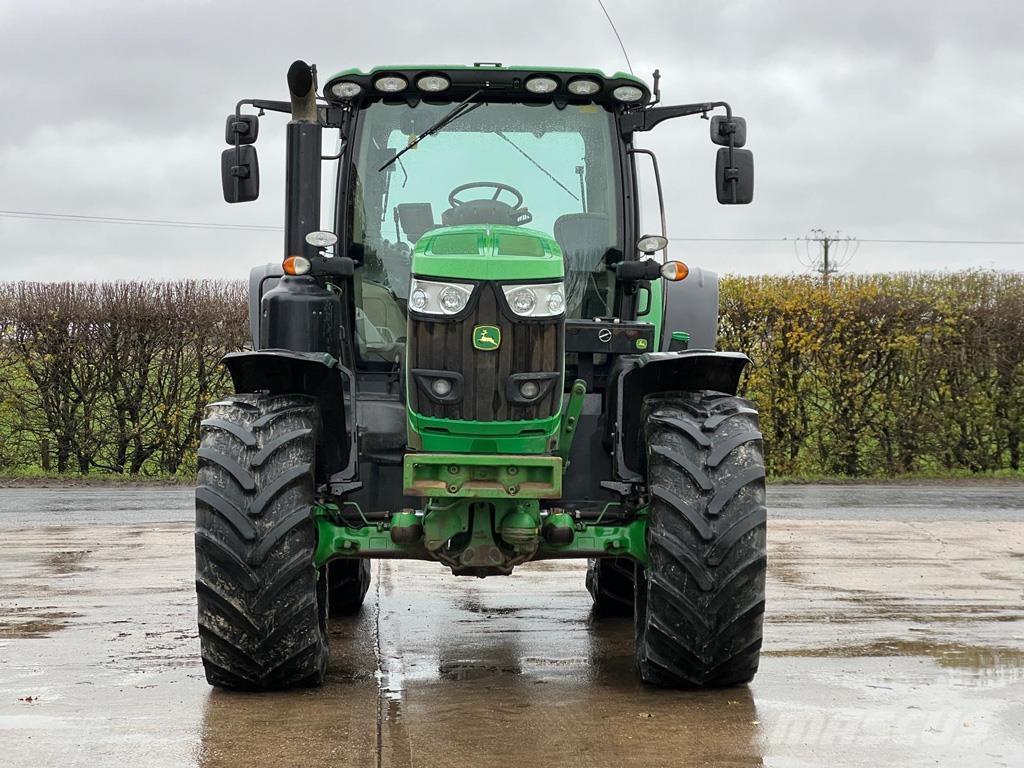 John Deere 6215R Ciągniki rolnicze
