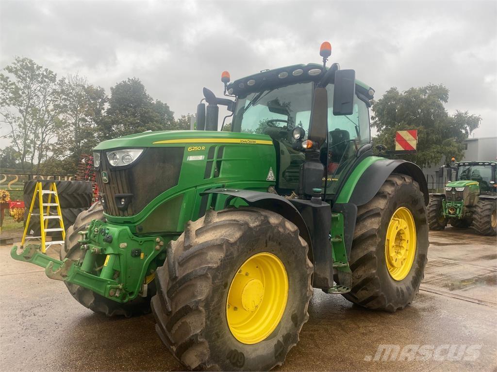 John Deere 6250R Ciągniki rolnicze
