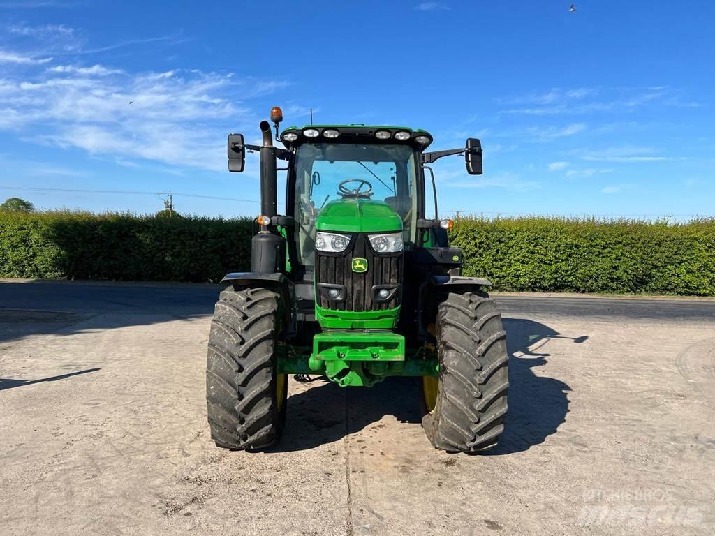 John Deere 6R215 Ciągniki rolnicze