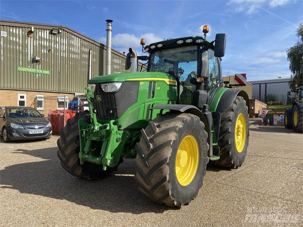 John Deere 6R250 Ciągniki rolnicze